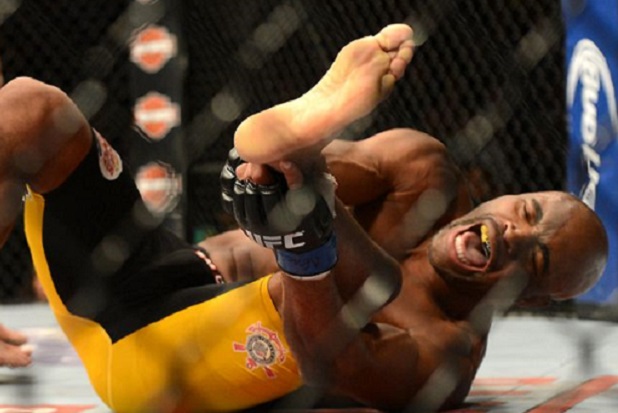 ufc broken leg