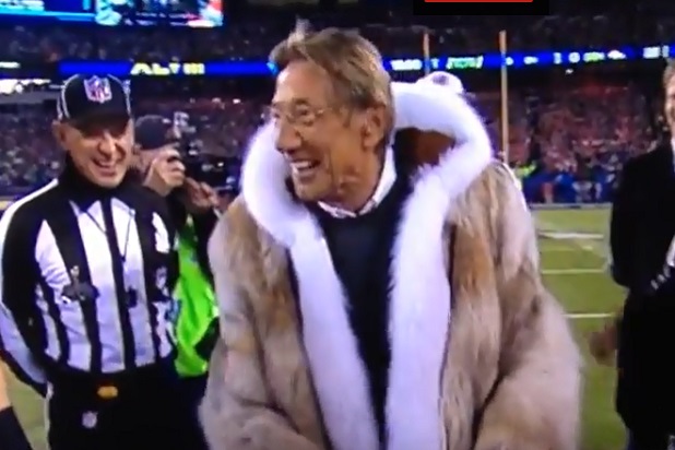 Joe Namath's fur coat is Super Bowl winner on Twitter