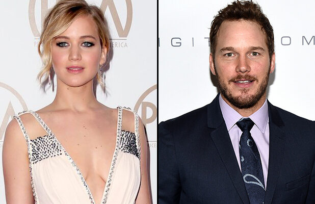 Jennifer Lawrence Dog Porn - Passengers' First Peek: Jennifer Lawrence and Chris Pratt Get Sexy in Space