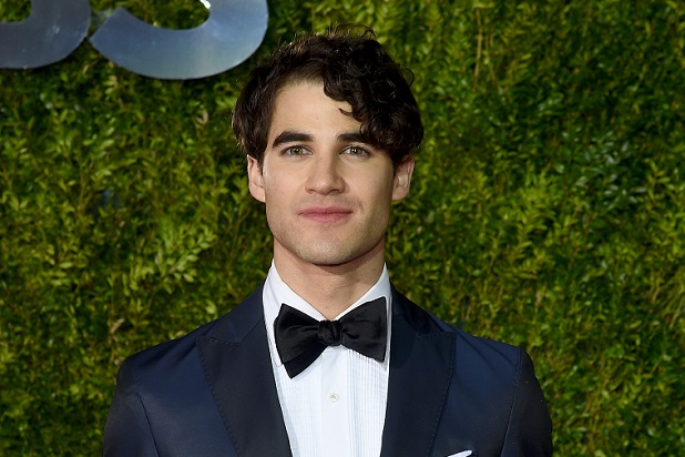 'The Flash'-'Supergirl' Musical Crossover Adds Darren Criss as Villain ...