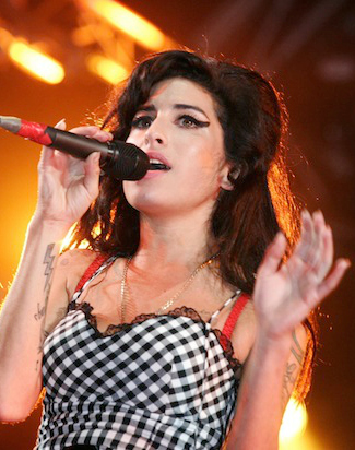 'Amy' Review: Winehouse's Fascinating Contrasts Surface in This Bio ...
