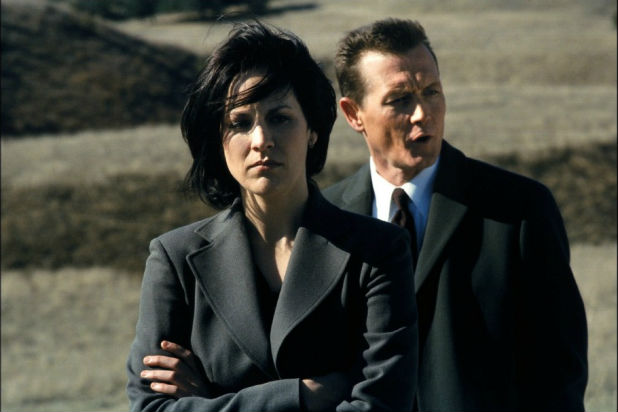 Emily Willi Xxx Video - X-Files' Event Series to Bring Back Annabeth Gish as FBI Agent Monica Reyes