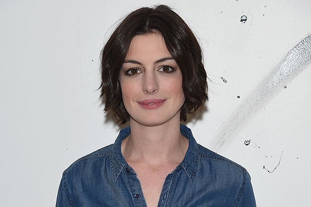 Anne Hathaway Bdsm Porn - Anne Hathaway to Produce, Star in Sci-Fi Comedy 'The Shower'