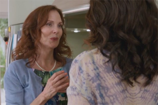 'Girlfriends' Guide to Divorce' Sneak Peek Introduces Abby's Parents ...