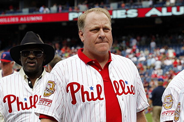 Curt Schilling of the Philadelphia Phillies pitches during Game five  News Photo - Getty Images