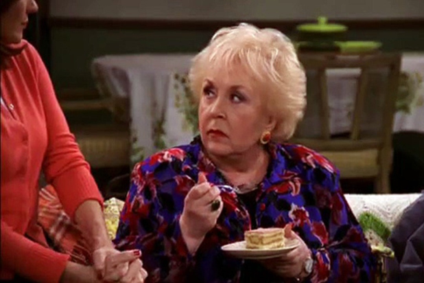 Doris Roberts Everybody Loves Raymond Star Dies At 90 