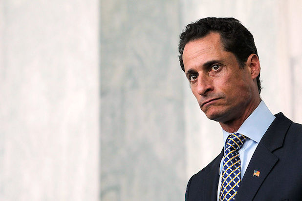 Modern Schoolgirl Porn - Anthony Weiner Accused of Sexting With 15-Year-Old Girl (Report)