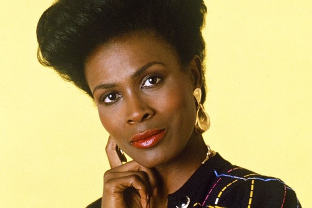 Original 'Fresh Prince' Aunt Viv Blasts 'Media Hoe' Alfonso