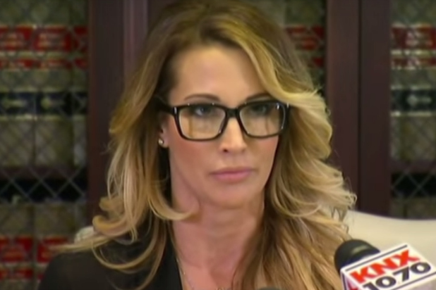 Porn Star Carmen Minor - Pornstar Jessica Drake: Trump 'Offered Me $10,000' for Sex (Video)