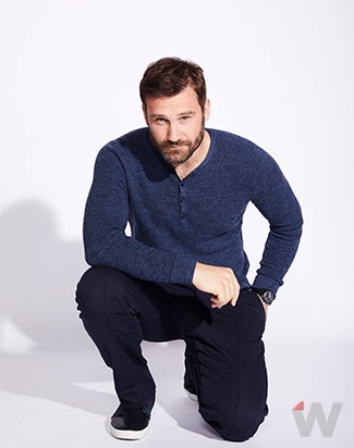 Next photo of Clive Standen