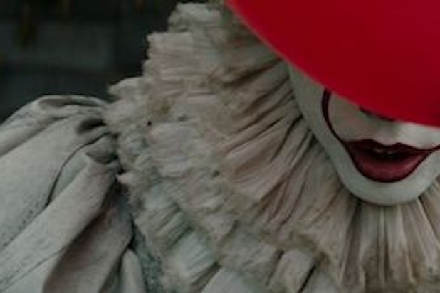 New It Images Of Bill Skarsgard S Pennywise Could Scare The Makeup Off Of You Photos