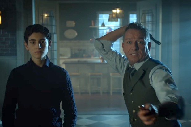 Gotham Alfred Talks Cats And Knives With Bruce Wayne In New Clip   Gotham Fox Bruce Wayne Alfred Exclusive Clip 