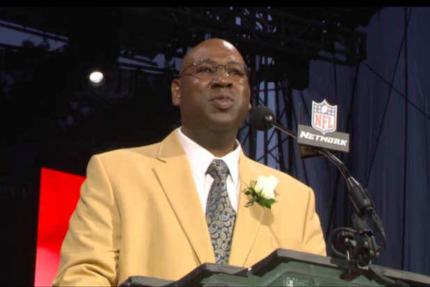 NFL Network - Hall of Fame DT Cortez Kennedy has passed away at age 48.