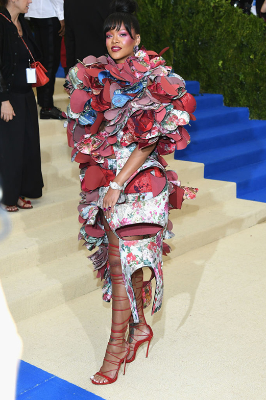 Met Gala 2017: Arrivals at Fashion's Biggest Night (Photos)