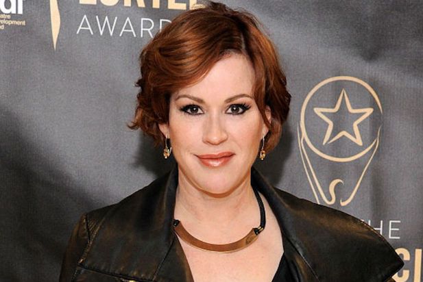 617px x 412px - Molly Ringwald Is Troubled by 'Breakfast Club' Crotch Scene ...