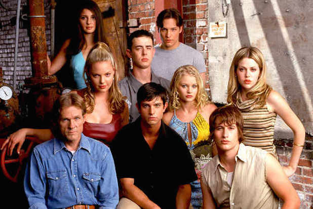 'Roswell' Reboot, Ben Stiller Crime Dramedy 'In The Dark' Among 6 CW ...