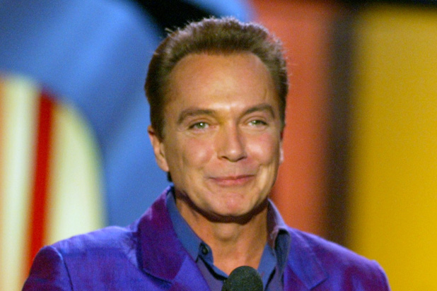 618px x 412px - David Cassidy's Death Mourned by Hollywood: I 'Wanted to Be Him'