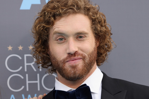 Pair Of Kings Porn Fakes - TJ Miller Arrested, Accused of Calling in Fake Bomb Threat