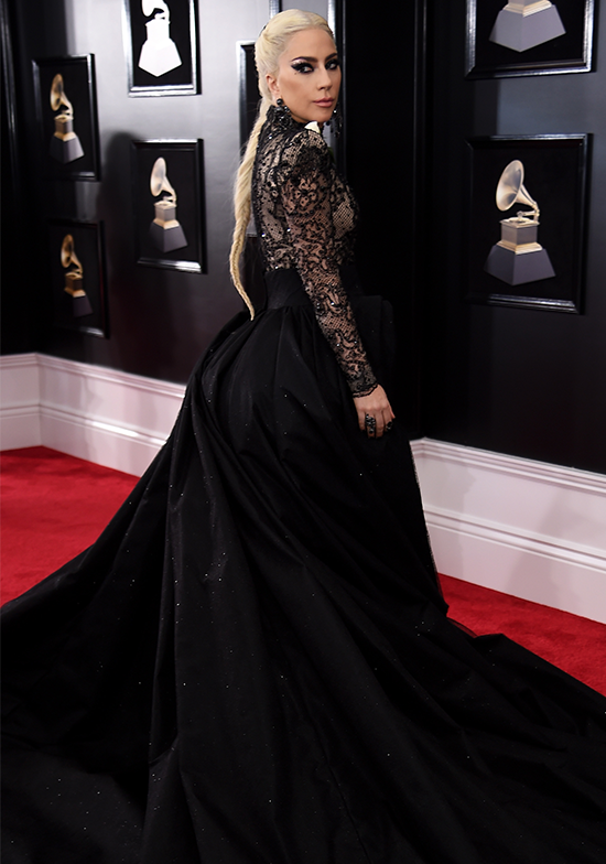 Grammys 2018 Arrivals See The Crazy Styles White Roses Photos - 