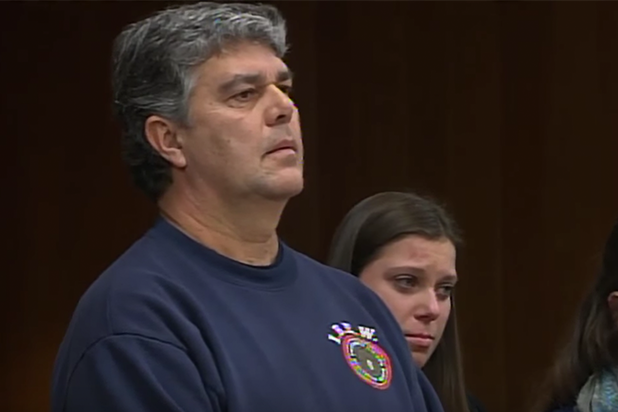 Xxx Jabardasti 12 Age - Father of Three Abuse Victims Tries to Attack Larry Nassar (Video)