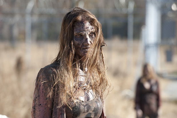 618px x 411px - The Walking Dead': Get Ready for a Naked Zombie