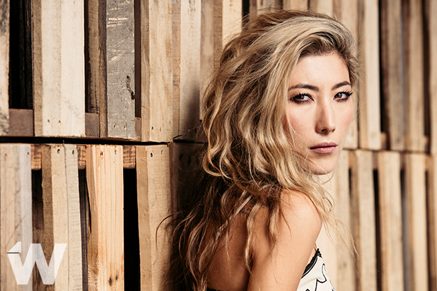 618px x 412px - Altered Carbon's Dichen Lachman Talks Naked Sword-Fighting ...