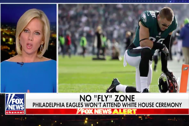 Fox News Shows Eagles Praying During Segment on NFL Anthem Dispute