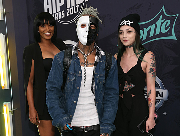 618px x 468px - 5 Things To Know About Rapper XXXTentacion