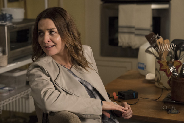 618px x 413px - Grey's Anatomy': Teddy Altman Is Back in New Season 15 Photos