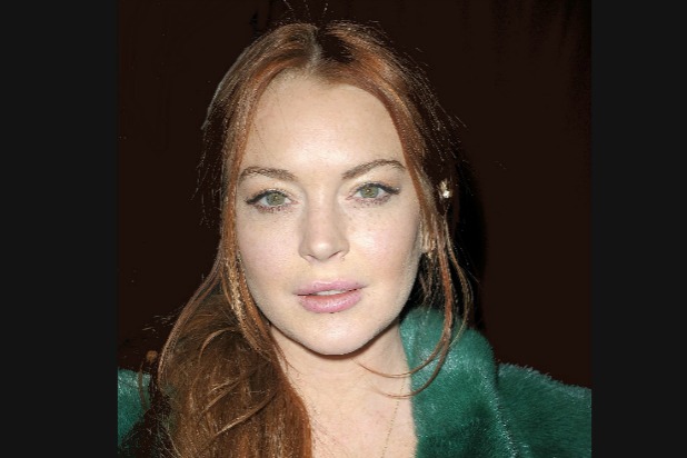 Forbidden Really Young Teenies Blowjobs - Lindsay Lohan Gets Punched in Face After Accusing Refugee ...