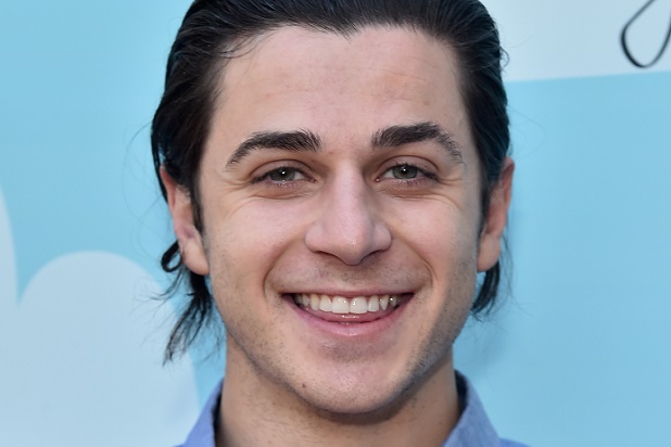 618px x 412px - Wizards of Waverly Place' Star David Henrie Charged by City ...
