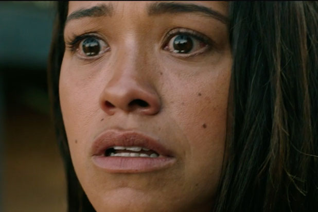 Gina Rodriguez Plays A Dangerous Game In First Miss Bala Trailer Video Thewrap 9832