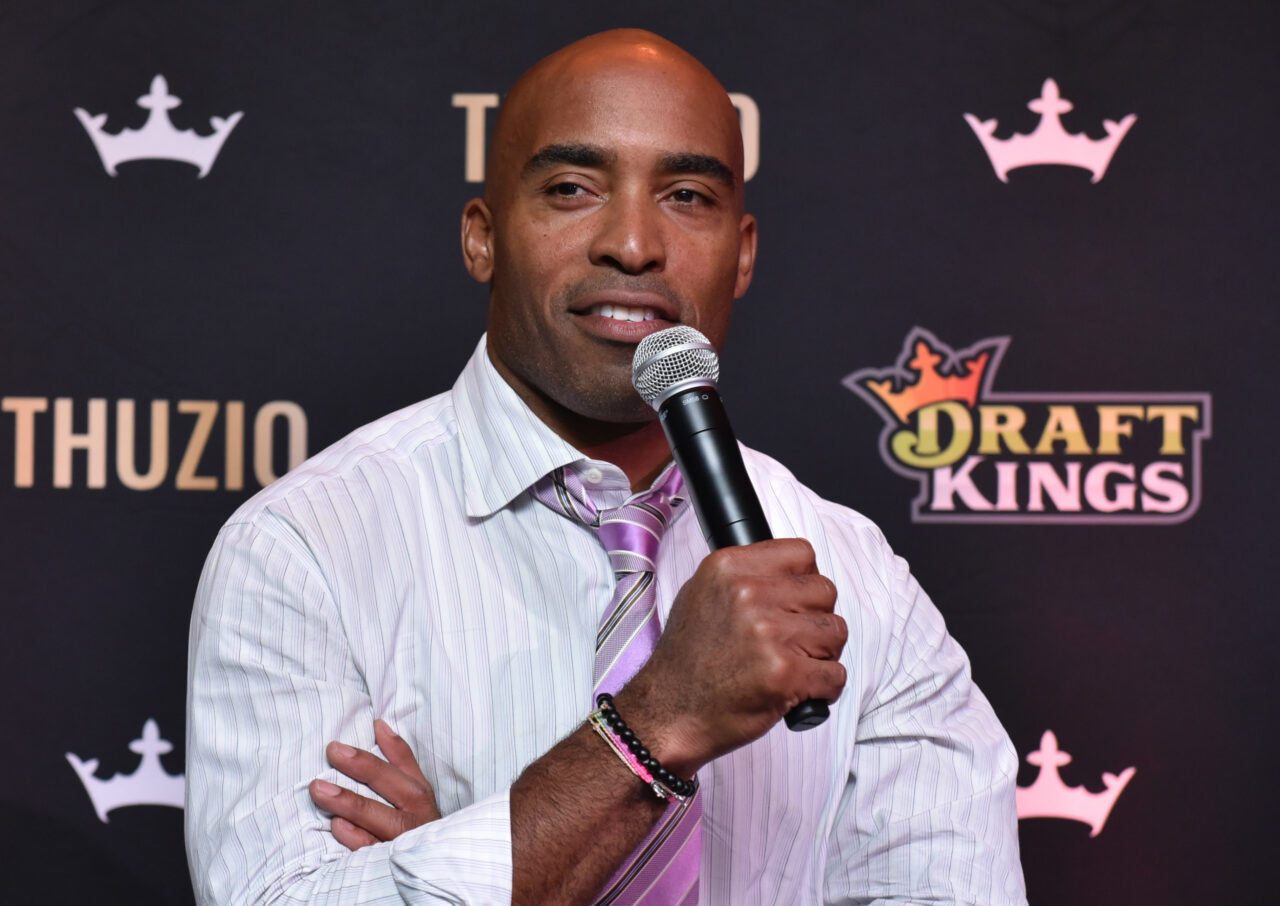 Tiki Barber gives sneak peak of new book 