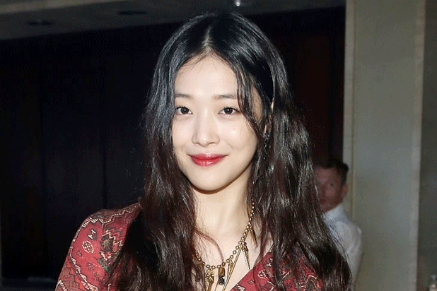 Sony Tv Xxx Video Seal Tod - Sulli, Korean Pop Star and Actress, Dies at 25