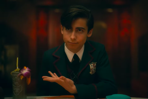 Umbrella Academy Season 2 Trailer The Hargreeves Are Stuck In Different Pasts And Have To Get 