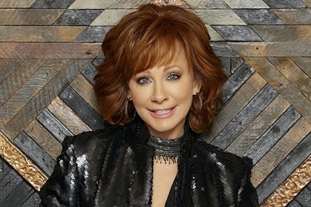 Reba Mcentire To Star In Lifetime Holiday Movie Christmas In Tune