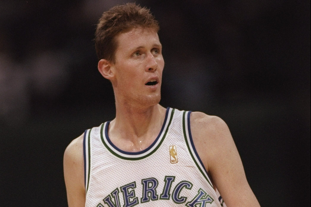 Shawn Bradley, Former NBA Star in Original 'Space Jam,' Paralyzed in