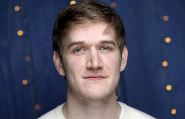 Fans Praise Bo Burnham S Raw Reflections On The Pandemic In Netflix Special Inside It May Be Genius