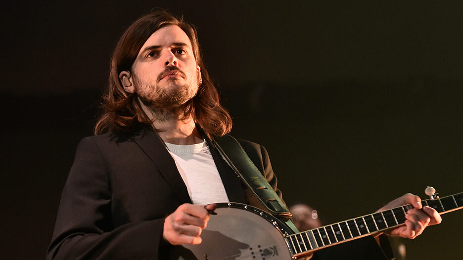 Mumford & Sons Guitarist Winston Marshall Quits Band to ‘Speak My Mind