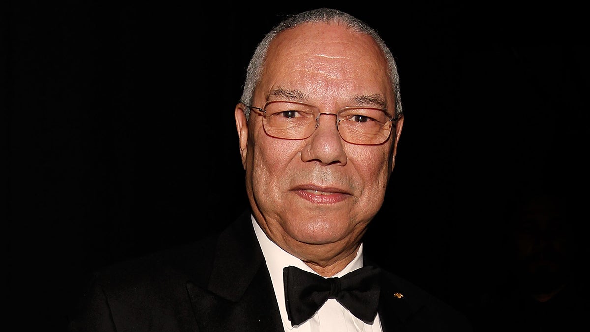 Colin Powell Former Secretary Of State Dies At 84 Of Covid Complications