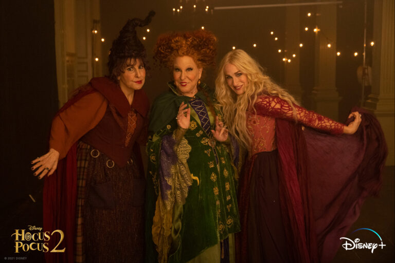 First Hocus Pocus 2 Image Reveals The Cast Back Together