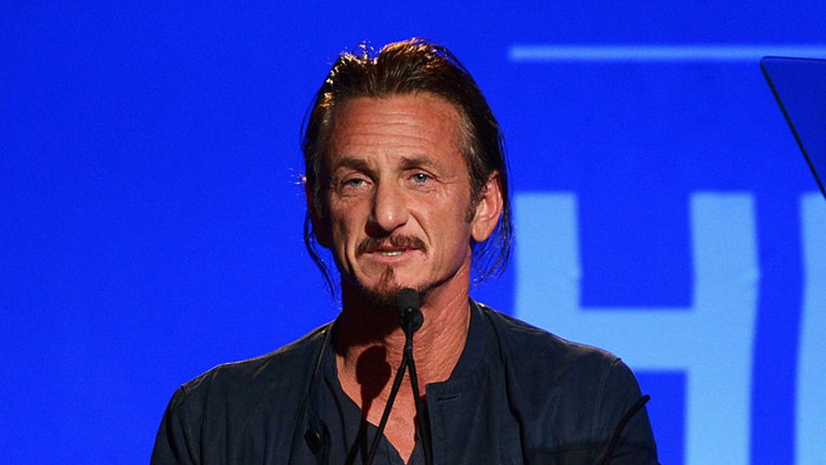 Sean Penn Blasts Academy For Not Inviting Zelenskyy To 2022 Oscars