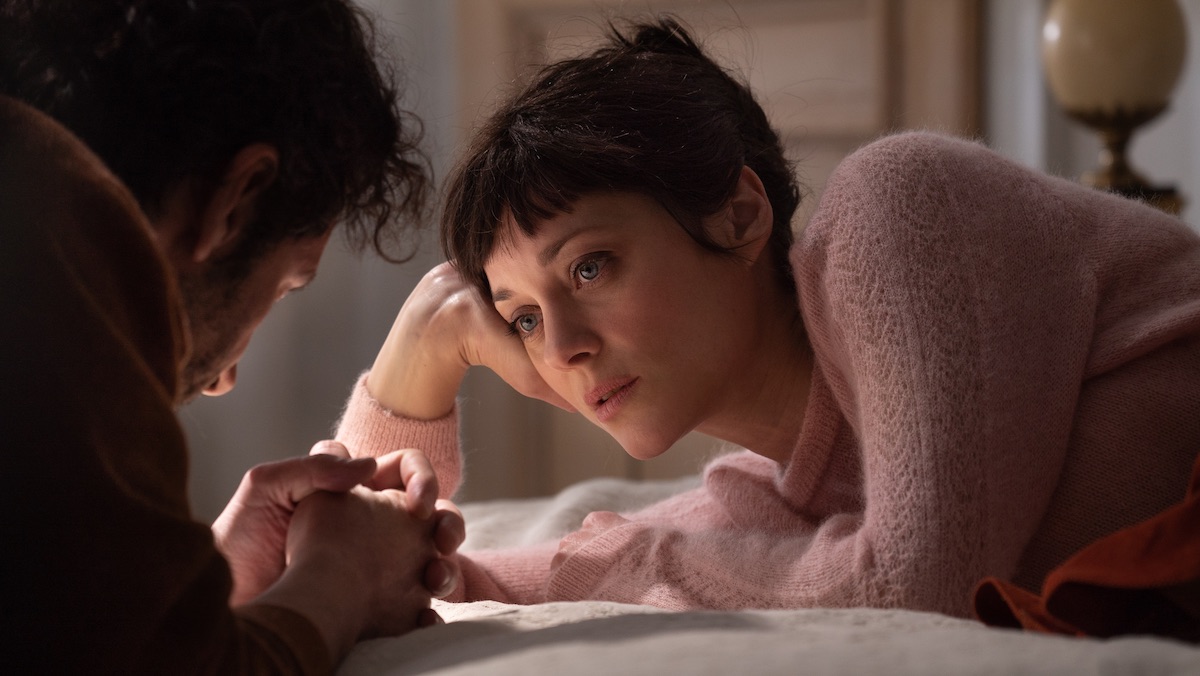 1200px x 676px - Brother and Sister' Film Review: Marion Cotillard and Melvil Poupaud's  Sibling Rivalry Gets Lost in the Shuffle