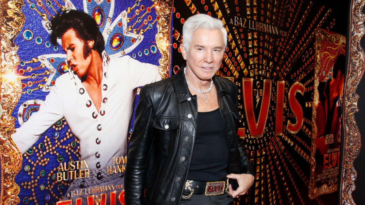 Review: “Elvis” Is a Wikipedia Entry Directed by Baz Luhrmann