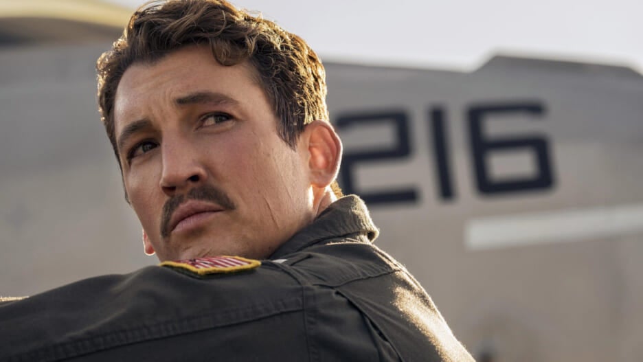 Watch Miles Teller Perform Great Balls of Fire in Top Gun: Maverick