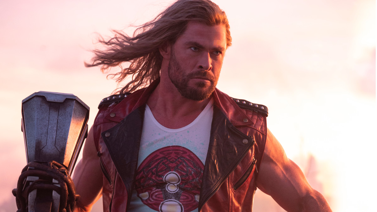 Boxoffice Pro on X: Long Range Box Office Forecast: Marvel Studios' THOR:  LOVE AND THUNDER Read more:  #ThorLoveAndThunder  #MarvelStudios #MCU #Marvel #Thor #BoxOffice  / X