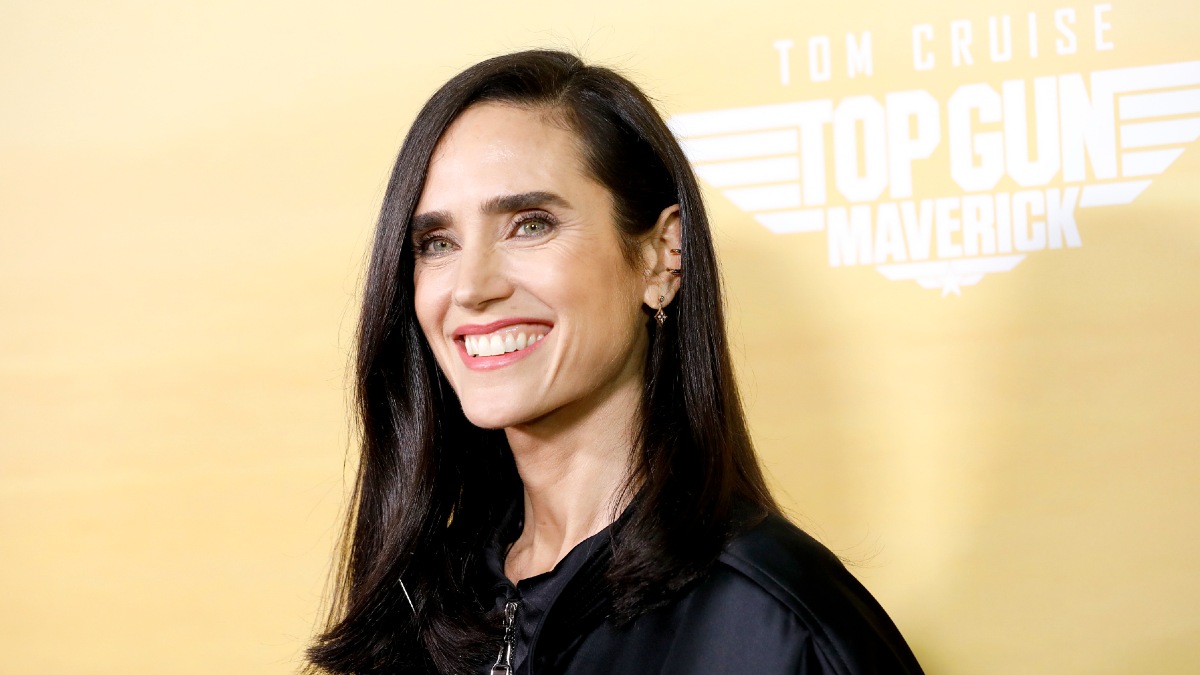 Jennifer Connelly Cheers with Daughter on Jumbotron at Nets Game
