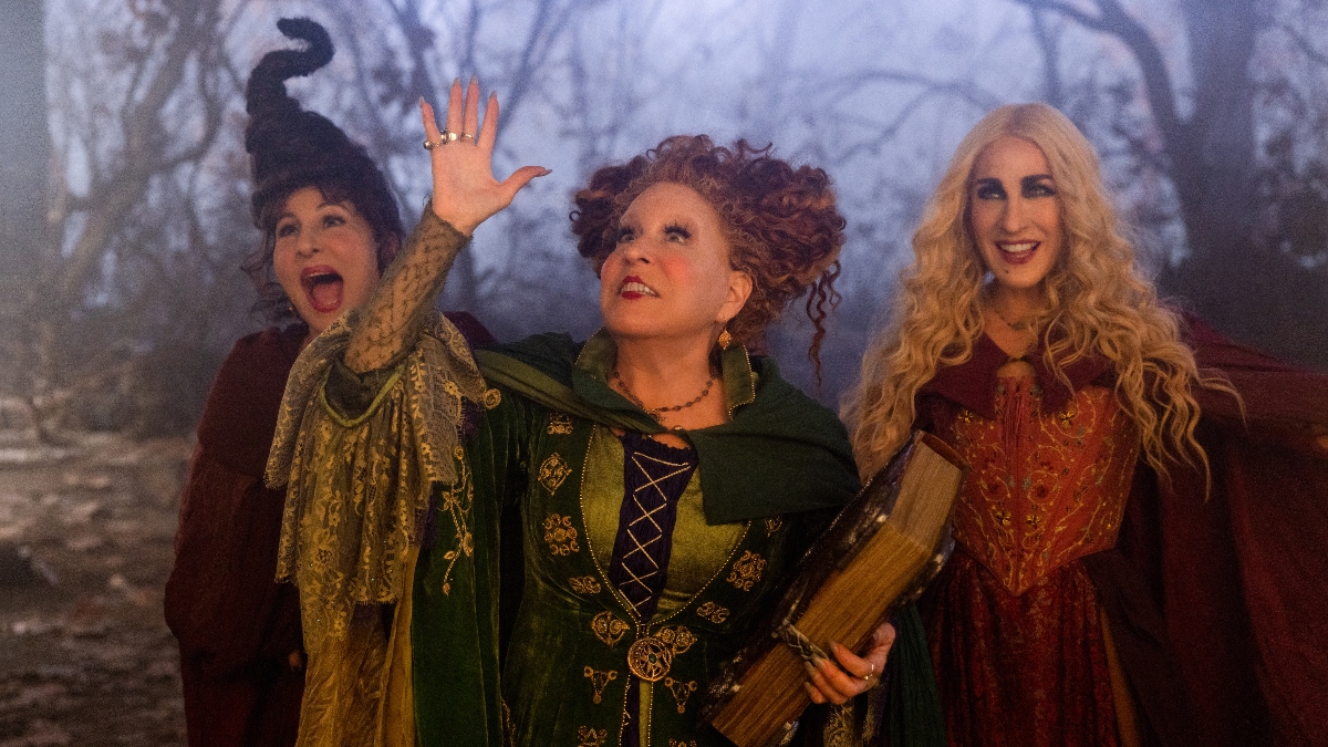 Live Blogging Disney's Hocus Pocus!