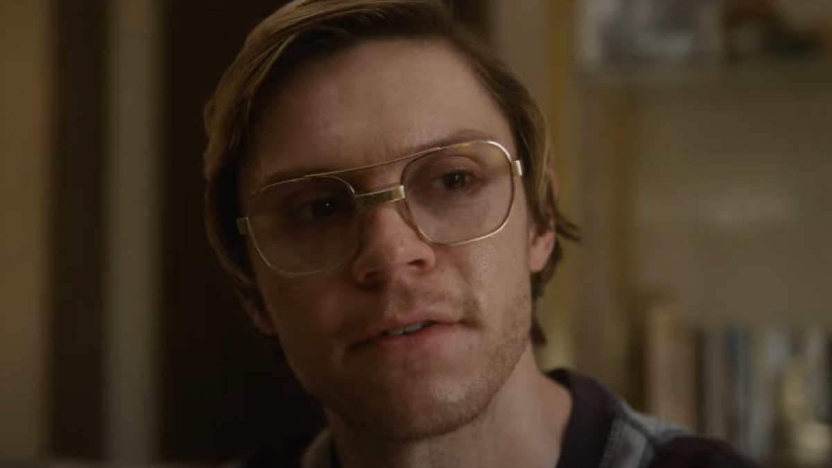 Dahmer Trailer: Evan Peters Plays A Chilling Serial Killer