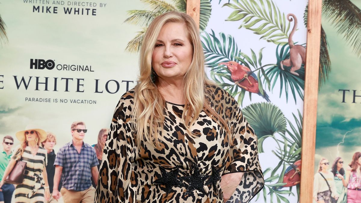 Jennifer Coolidge Tearfully Remembers Her Parents as She Accepts Her SAG  Award For The White Lotus - POPSUGAR Australia